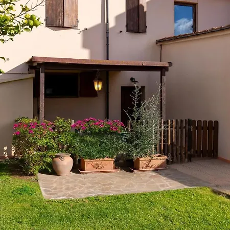Podere Santo Signoretto Apartamento *